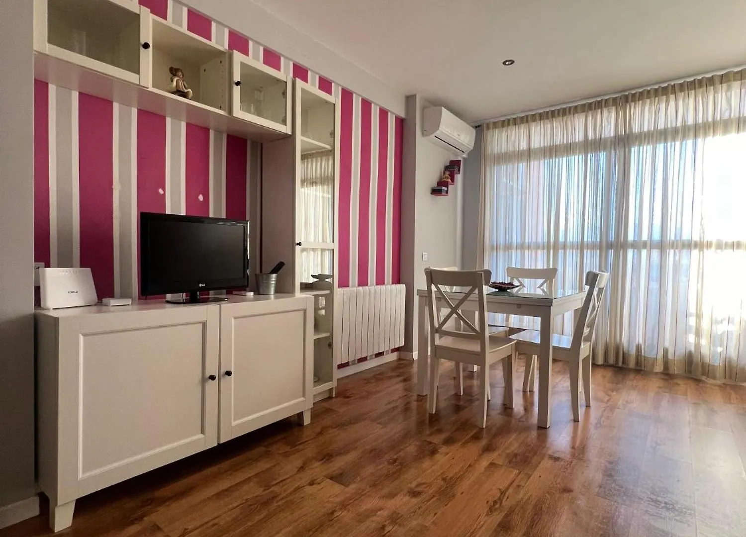 Apartamentos Fenix روكيتاس ذي مار شقة